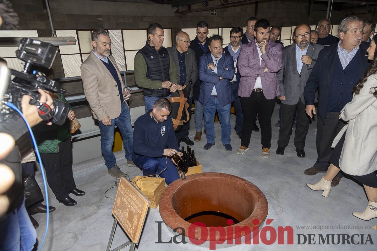 Todo preparado para la nueva añada del vino de la Cruz de Caravaca