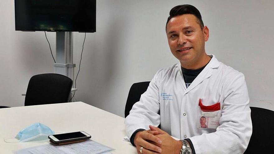 Roberto Oropesa llegó al hospital Can Misses en 2008 como Médico Interno Residente (MIR).