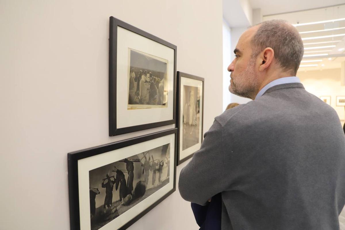 Exposición de José Ortiz Echagüe en la 40 Bienal de Fotografía de Córdoba.