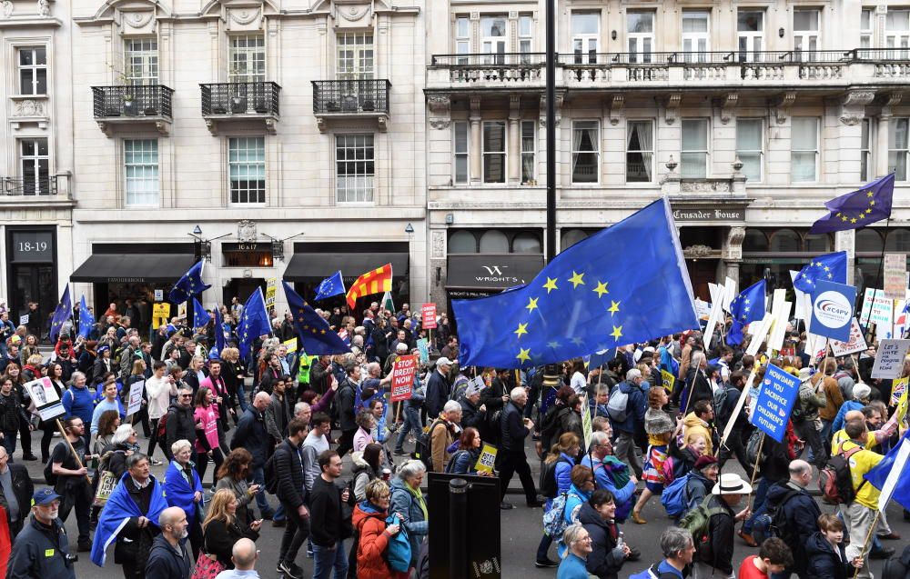 Miles de personas marchan por un nuevo Brexti