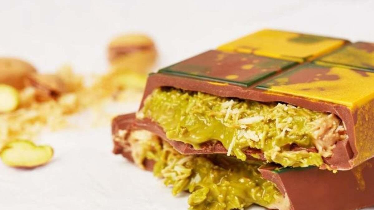 Esta es la receta para hacer la barra de chocolate con pistacho viral que solo se puede comprar en Dubái