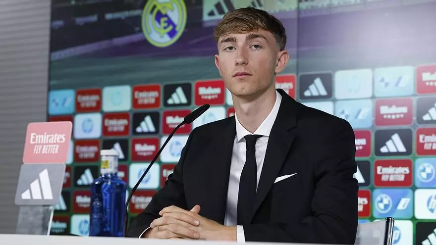 Huijsen: "Todos saben el nivel del Madrid, pero cuando estás dentro se nota de verdad"