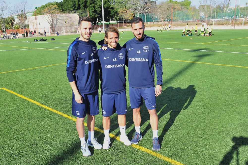 Saúl inicia en Elche el clínic Winter de la Academia Ñíguez Sport