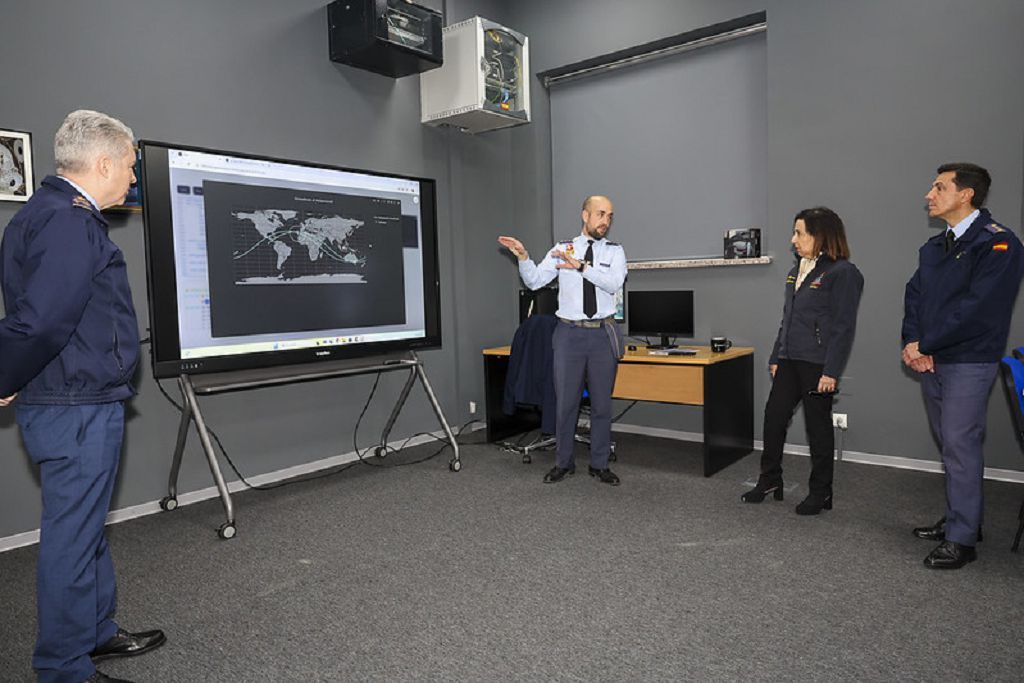 Todas las imágenes de la visita de la ministra de Defensa a la Academia General del Aire de San Javier