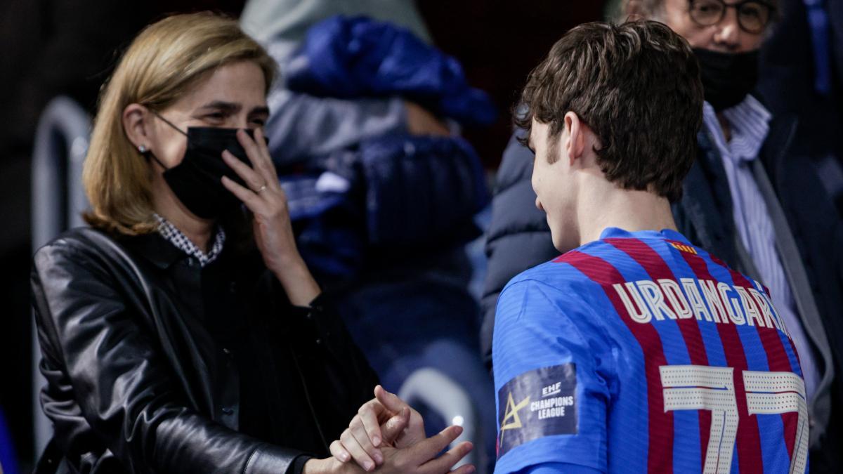 Pablo Urdangarin, junto a su madre la Infanta Cristina