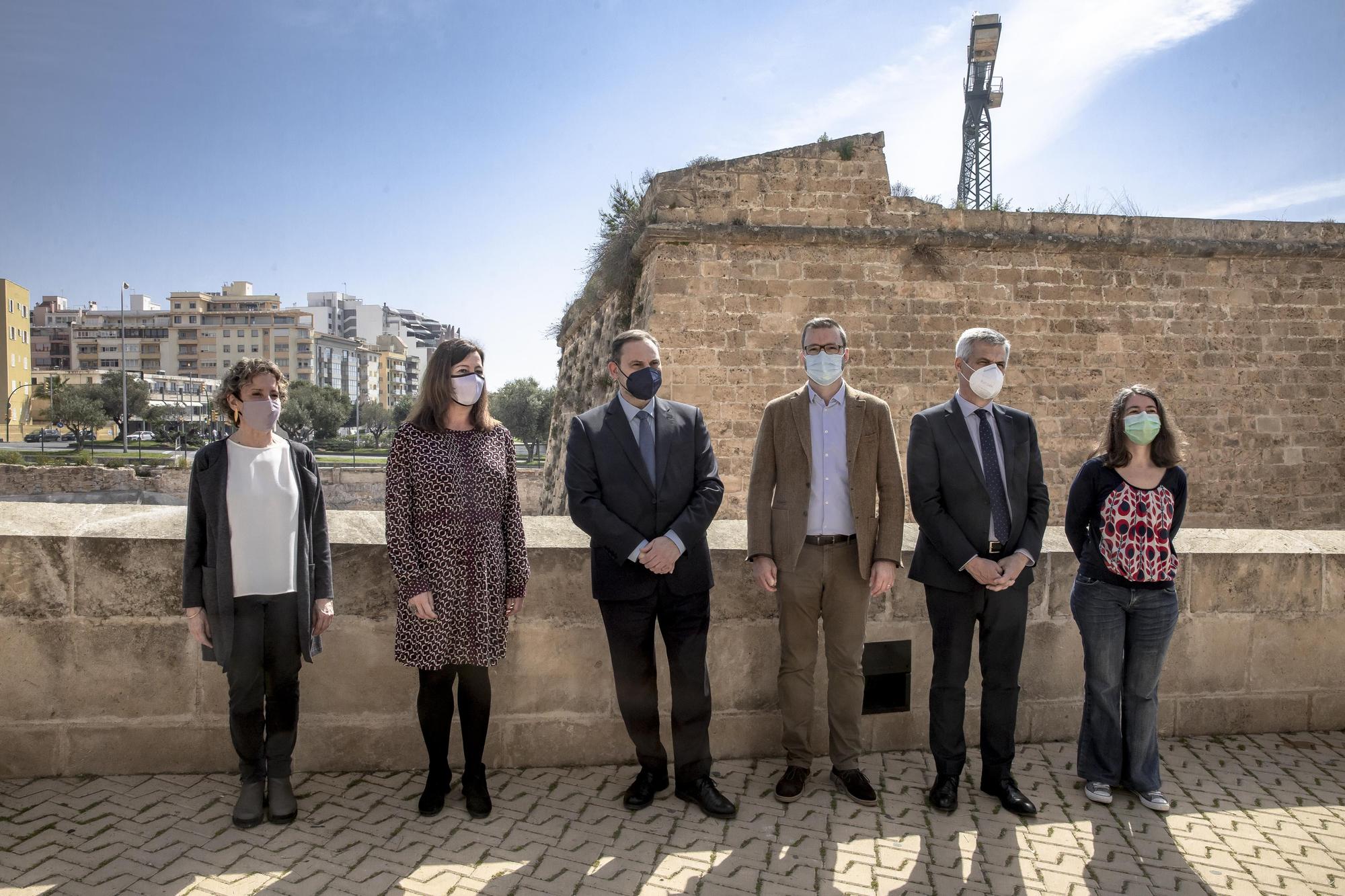 El ministro Ábalos visita el Baluard del Princep con la presidenta Armengol y el alcalde Hila