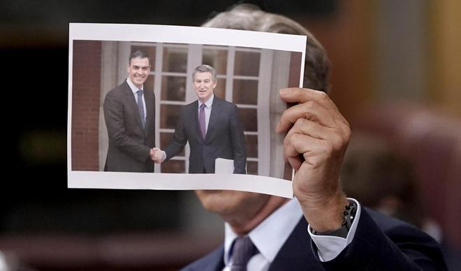 El cierre del curso político confirma la total incomunicación entre Sánchez y Feijóo
