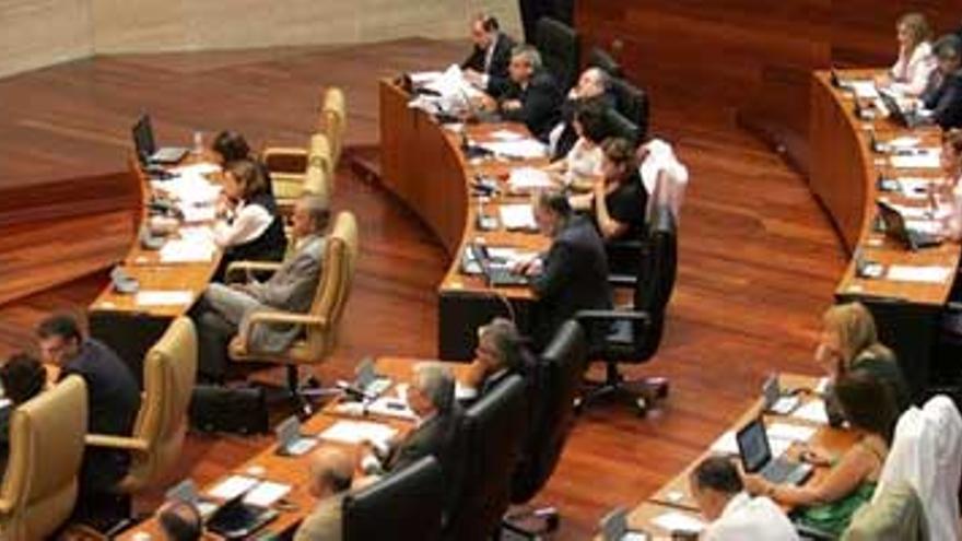 El debate parlamentario de los presupuestos extremeños se celebrará los días 17 y 18 de diciembre