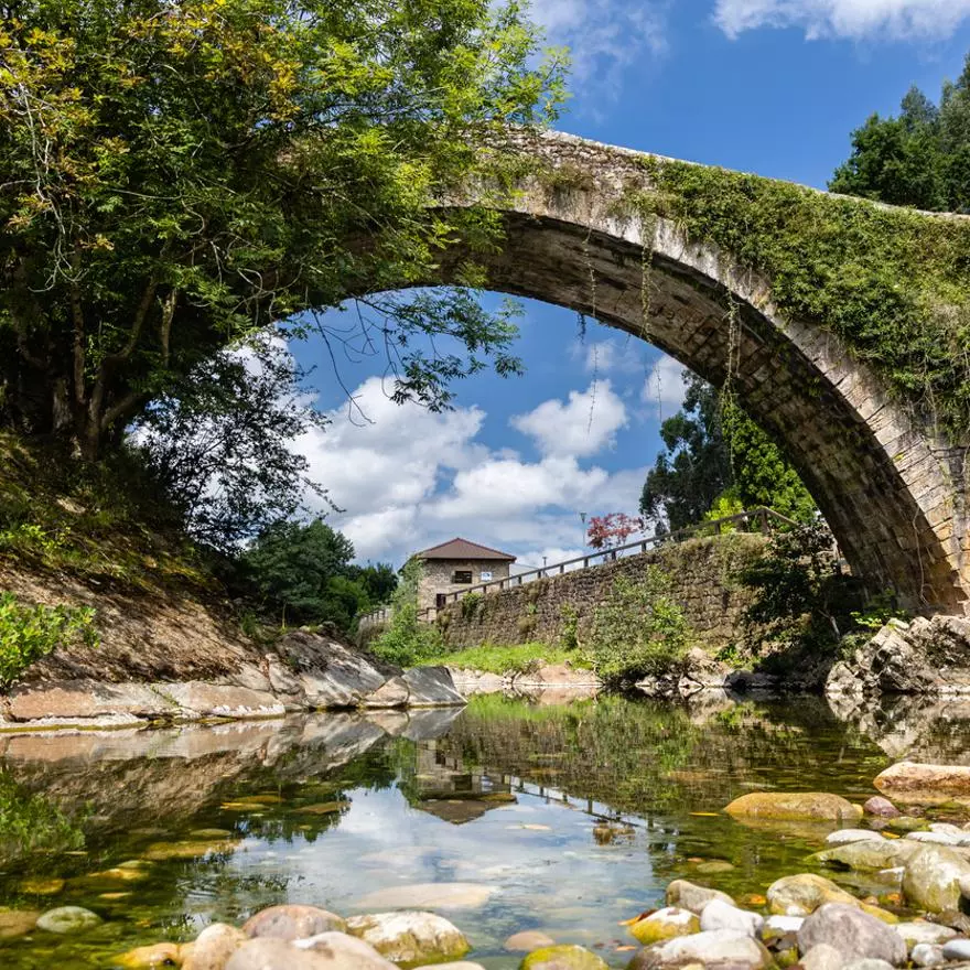 Todos van a Santillana del Mar, pero pocos visitan el pueblo del Hombre Pez