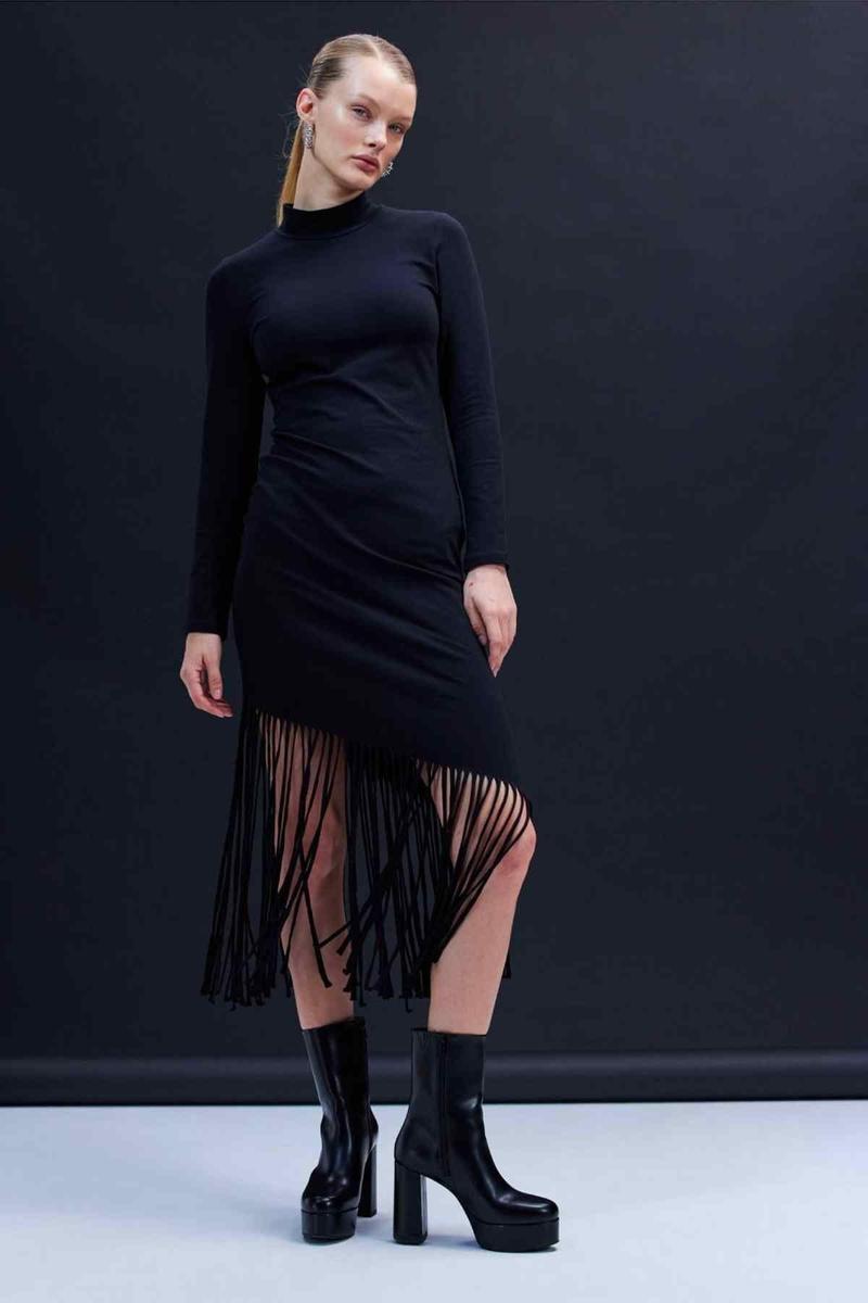 Vestido con flecos de H&M