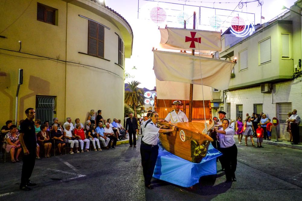 La procesión del Cristo del Buen Suceso en Elda