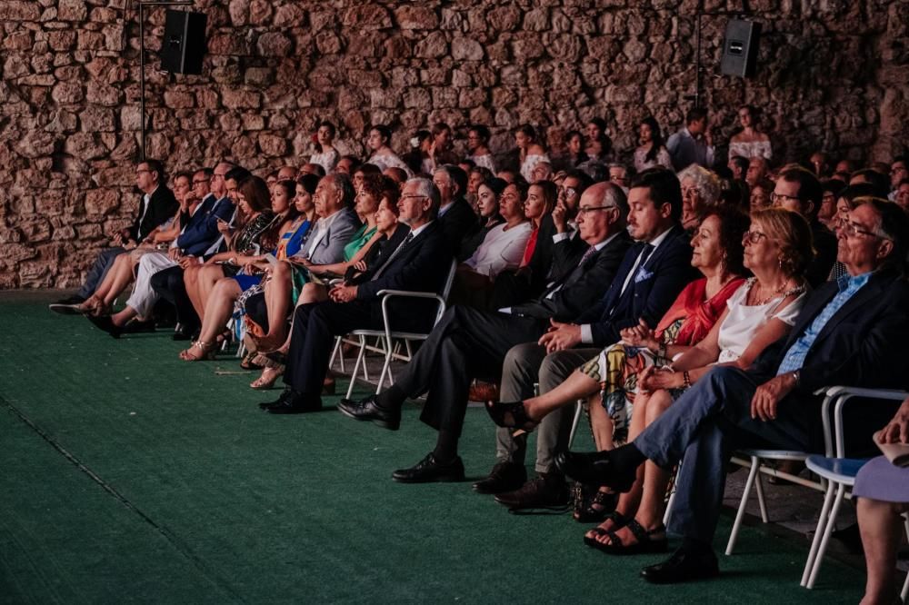 Imagen de la velada de apertura del 63º Certamen Internacional de Habaneras y Polifonía de Torrevieja con la participación del Coro Juvenil de la Escuela Coral Municipal y el Coro Voces Graves de Madr