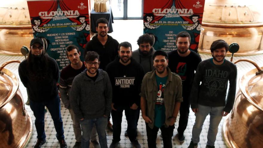 Txarango, Oques Grasses, Gossos i Gertrudis completen el cartell del Clownia