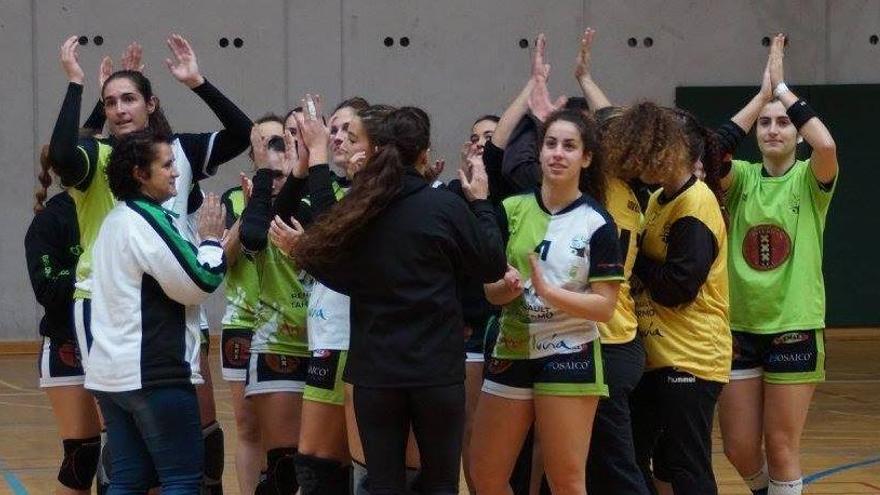 El equipo del Colegio Los Olivos, en un partido de esta temporada.