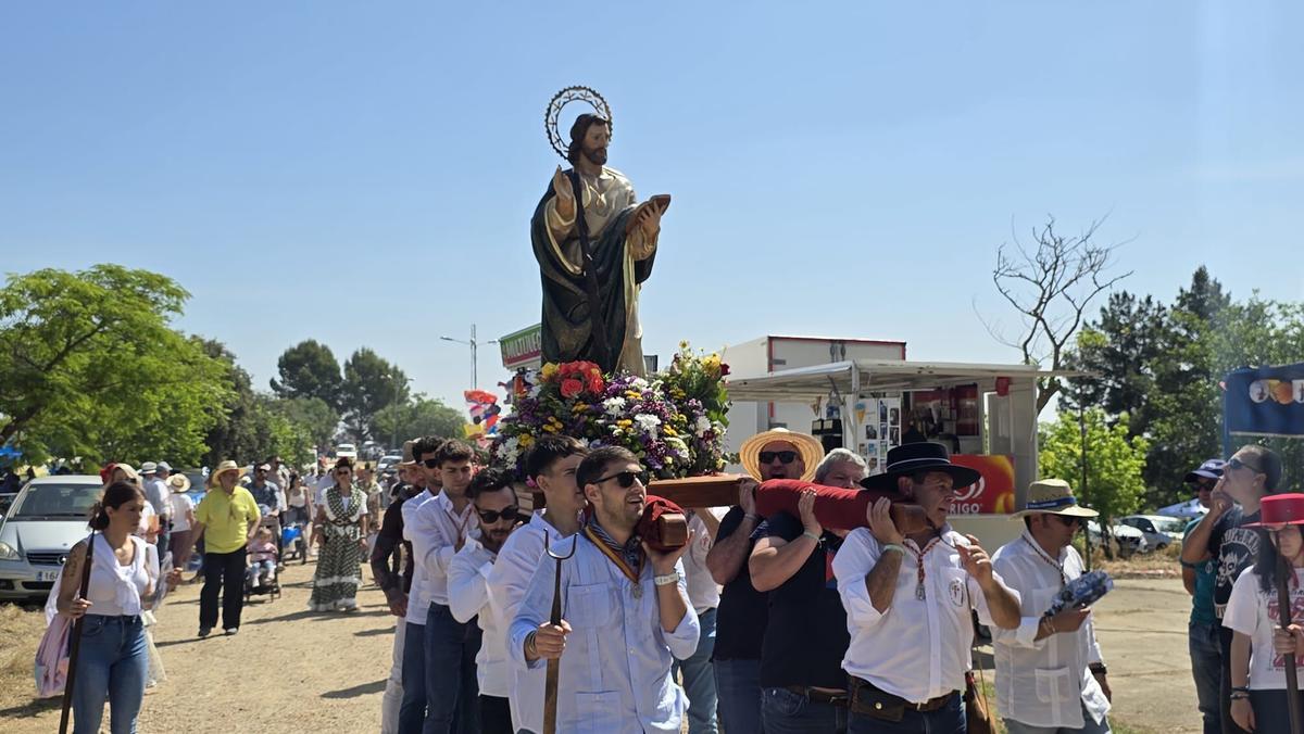 Pedro Abad vive su gran día de romería en honor a Santiago el Menor