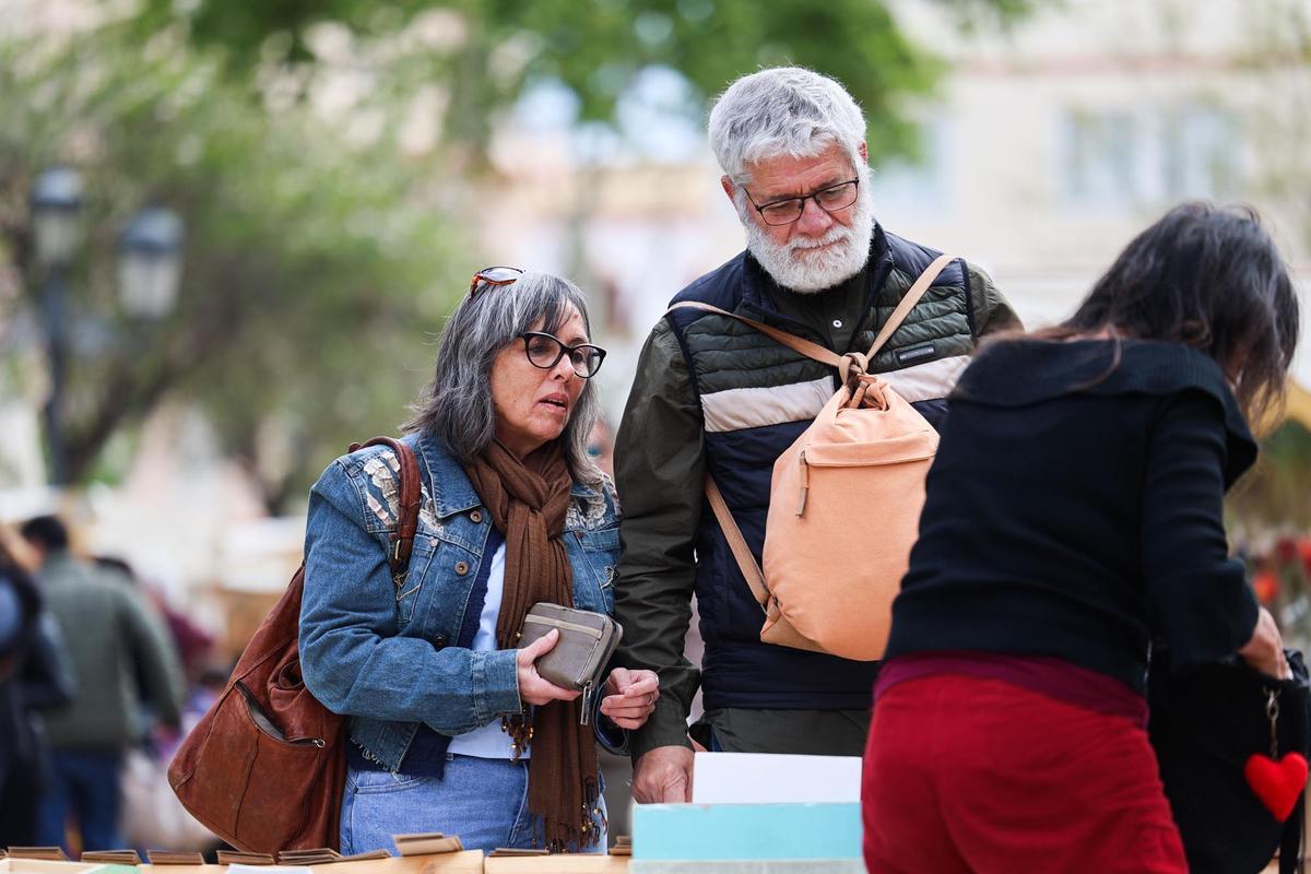 Todas las imagenes de Sant Jordi en Ibiza