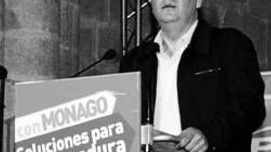 Monago se suma a la petición de convocar elecciones anticipadas