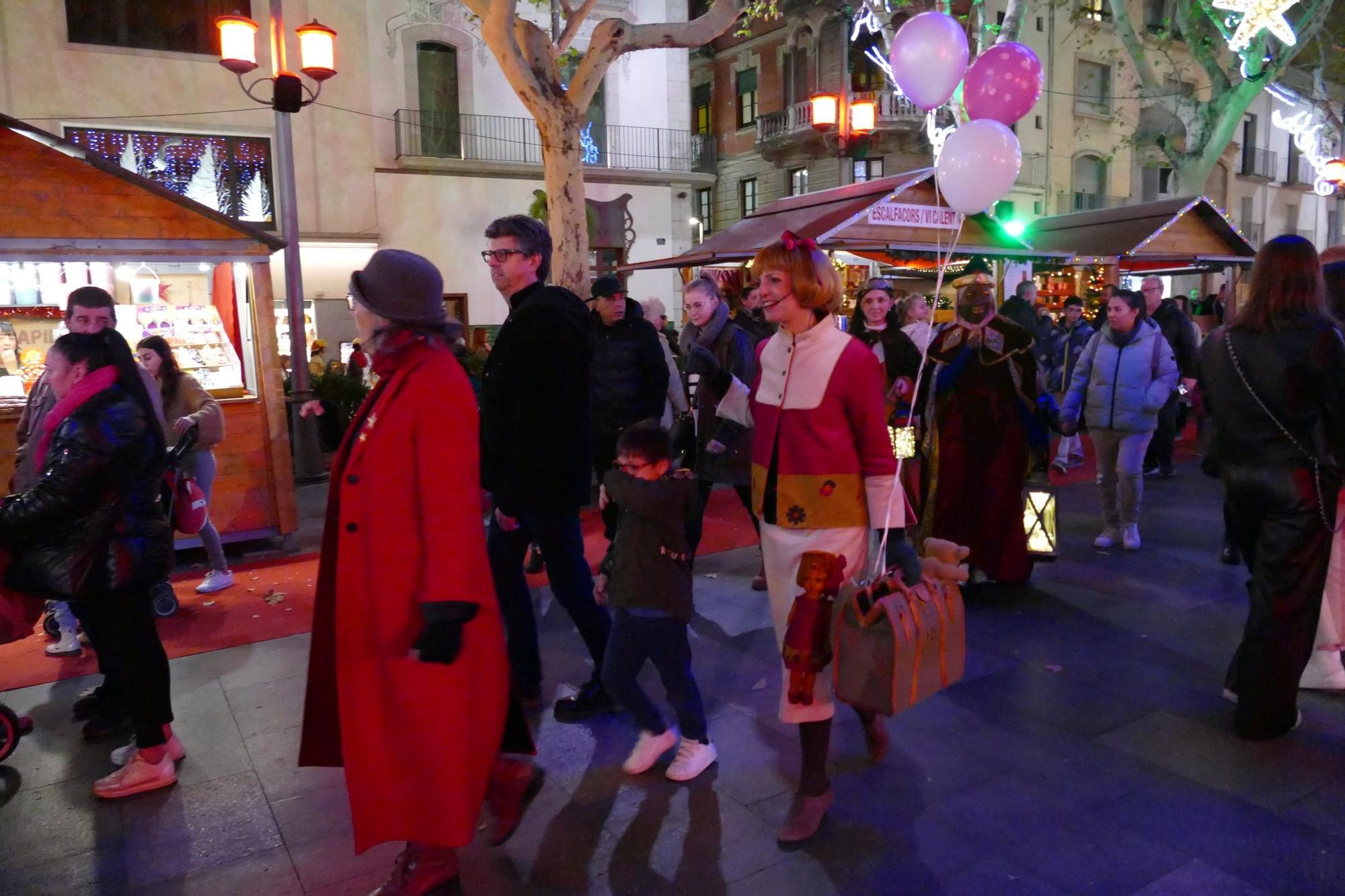 En Fumera, la Nadalina, el Tió i els capgrossos coincideixen al centre de Figueres