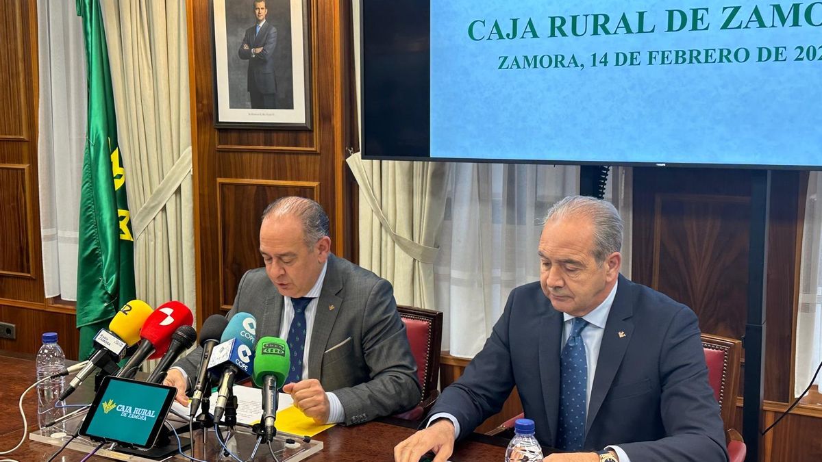 Nicanor Santos y Cipriano García en Caja Rural.