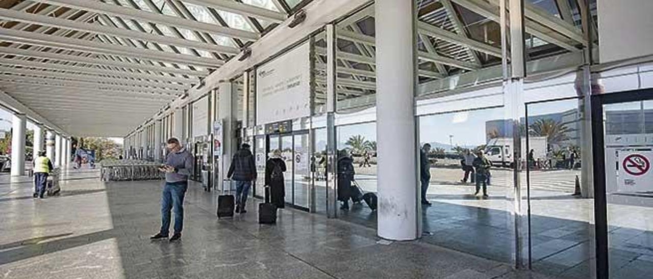 Las empleadas que han perdido el empleo trabajaban en el aeropuerto de Palma.
