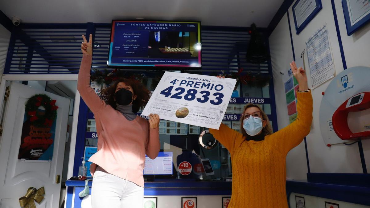 Administración de la calle Alozaina, en el Camino de San Rafael, anunciando el cuarto premio repartido.