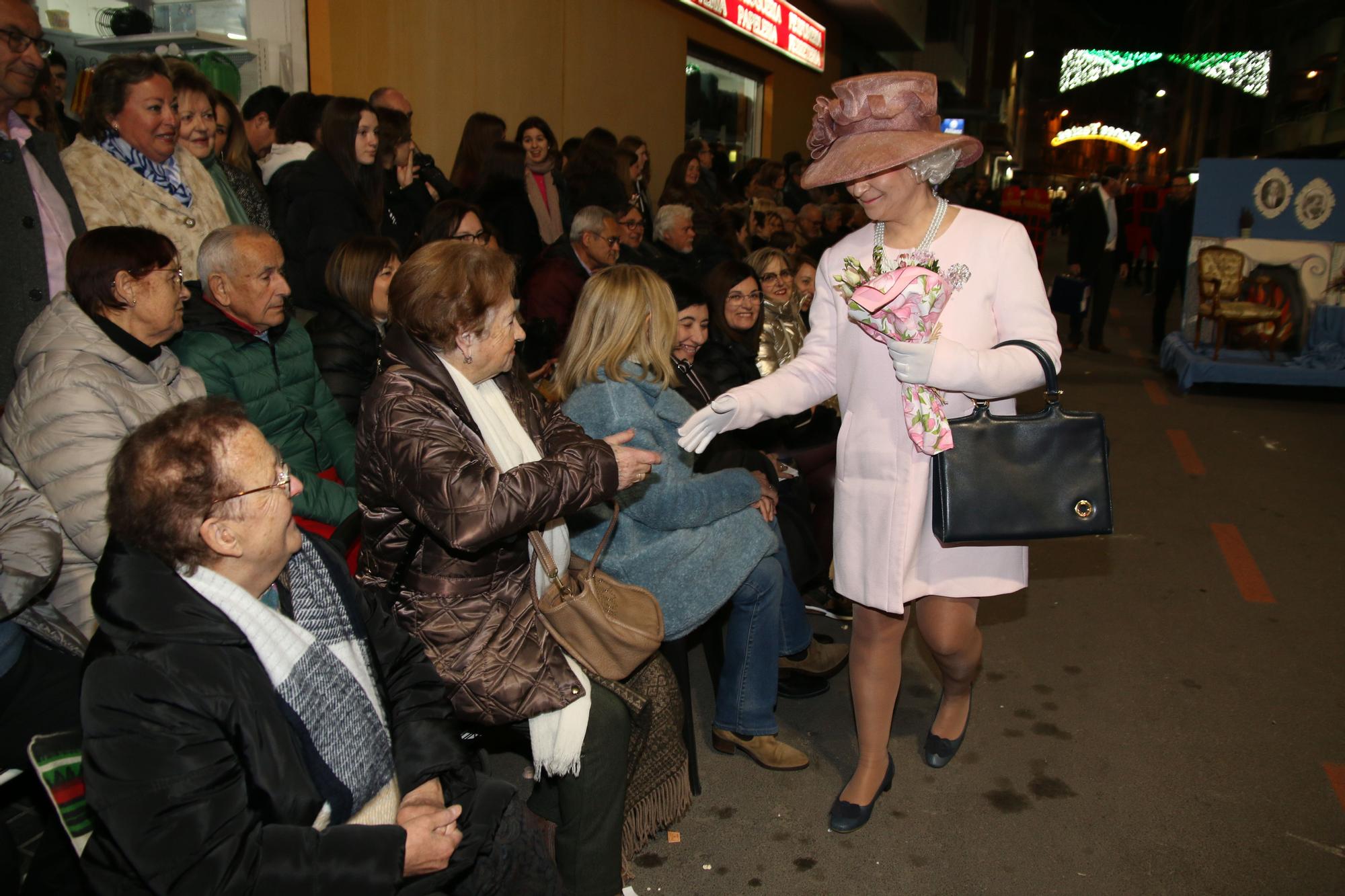 FOTOGALERÍA I La cabalgata del Ninot de Burriana, en imágenes