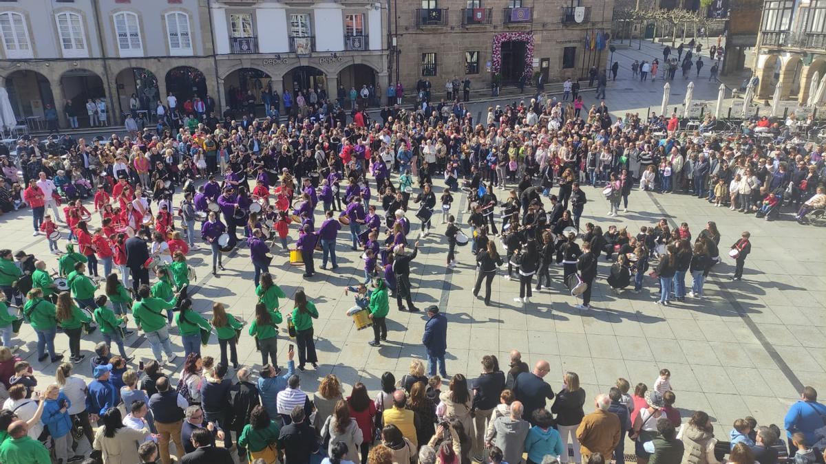 Tamborrada de las cofradías en Avilés