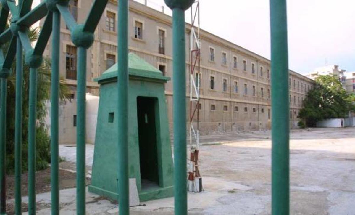 Imagen de archivo del viejo cuartel de San Fernando.