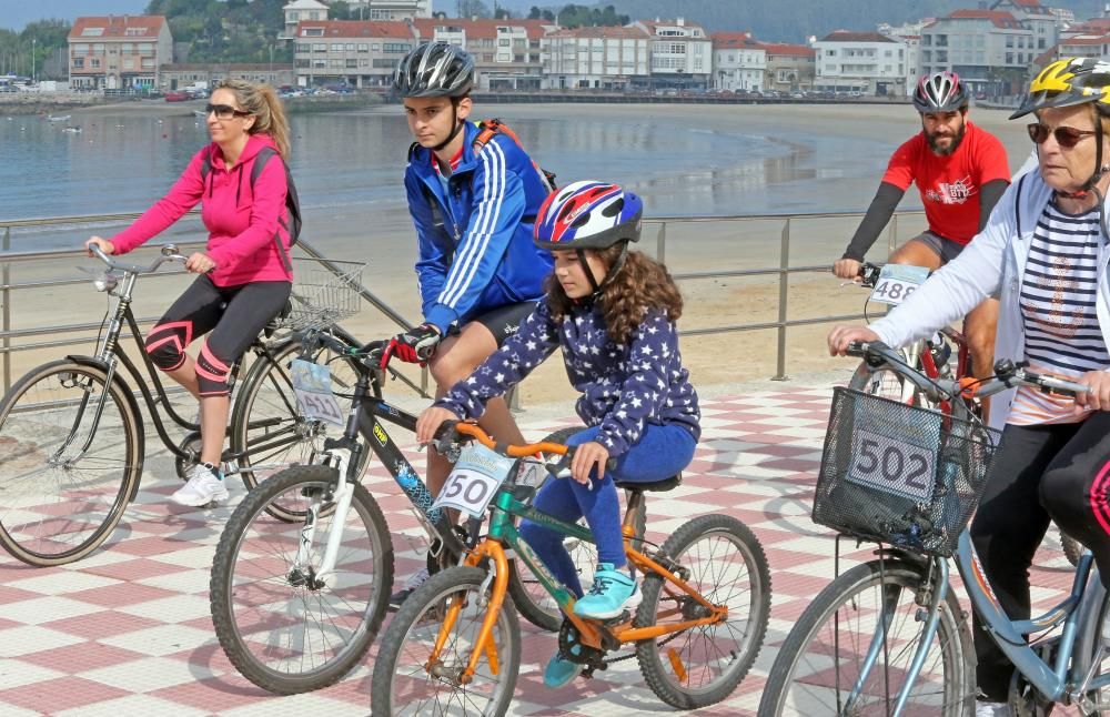 Más de 300 ciclistas ruedan por Nigrán