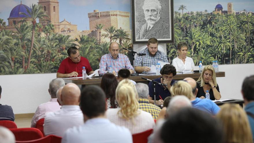 A la asamblea del PSOE de ayer acudieron unos 200 militantes del partido.