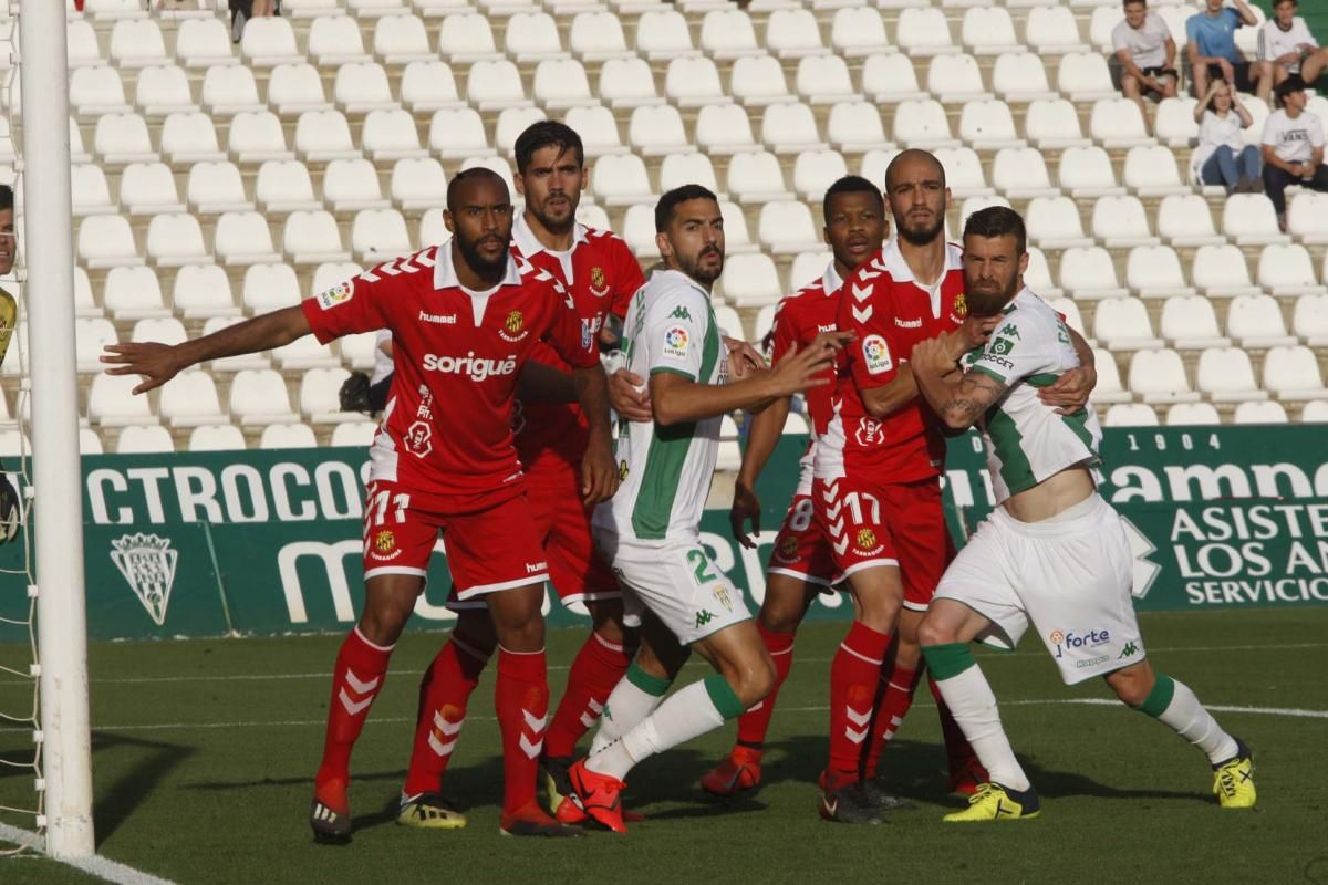 Las imágenes del Córdoba C.F.-Nastic