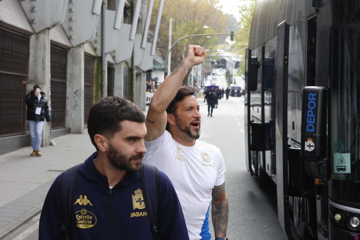 Así recibió el deportivismo al equipo antes del partido ante el Málaga
