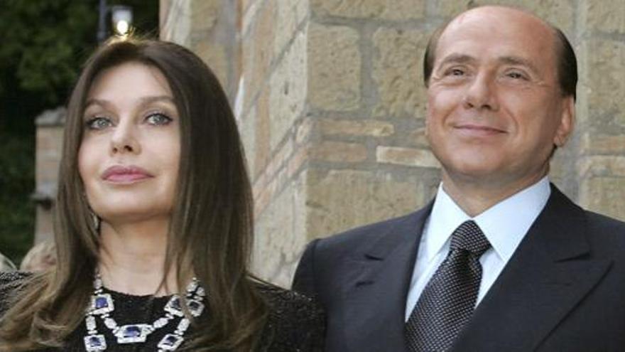 Silvio Berlusconi, y segunda esposa, Verónica Lario.