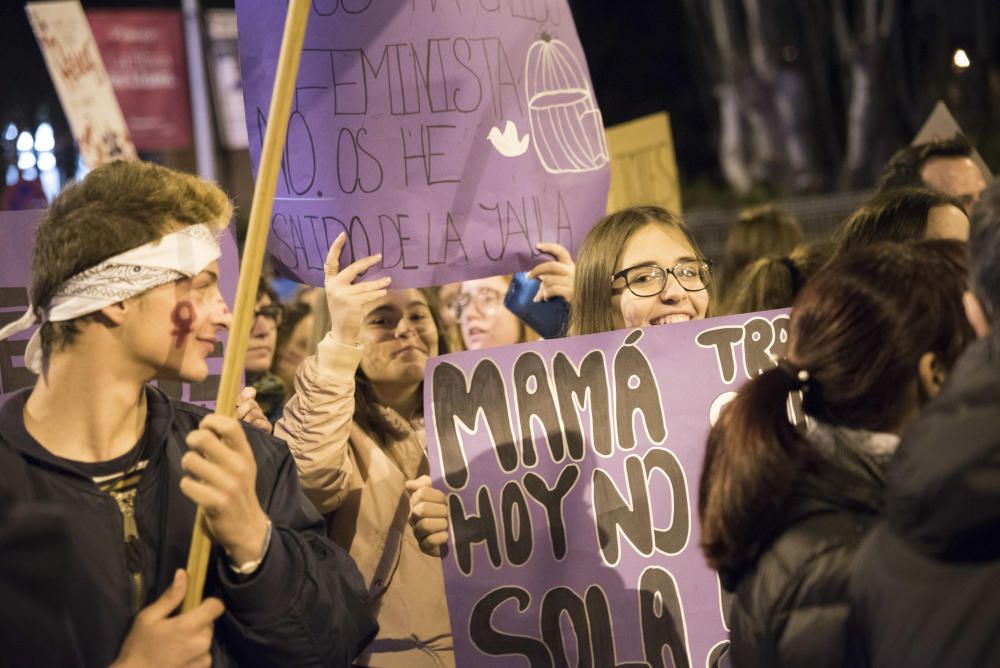 Manifestació 8-M a Manresa