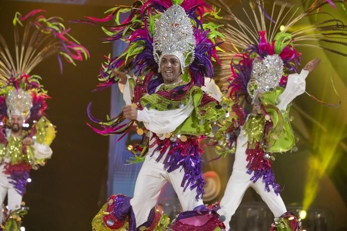 14.02.20. Las Palmas de Gran Canaria. Carnaval 2020.  Concurso de comparsas adultas. Comparsa Kisamba, 1º premio de interpretación y 1º premio de vestuario.  Parque de Santa Catalina.  Foto: Quique Curbelo