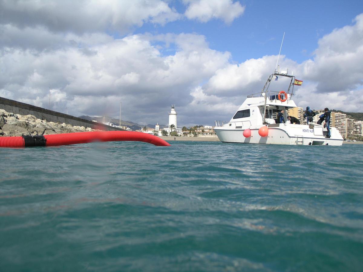 Sondeos de Nerea junto al dique de Levante del puerto de Málaga, lugar de la tragedia hace 125 años.