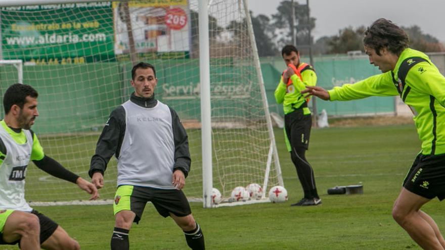 Provencio, Collantes y Tekio, durante el entrenamiento de ayer