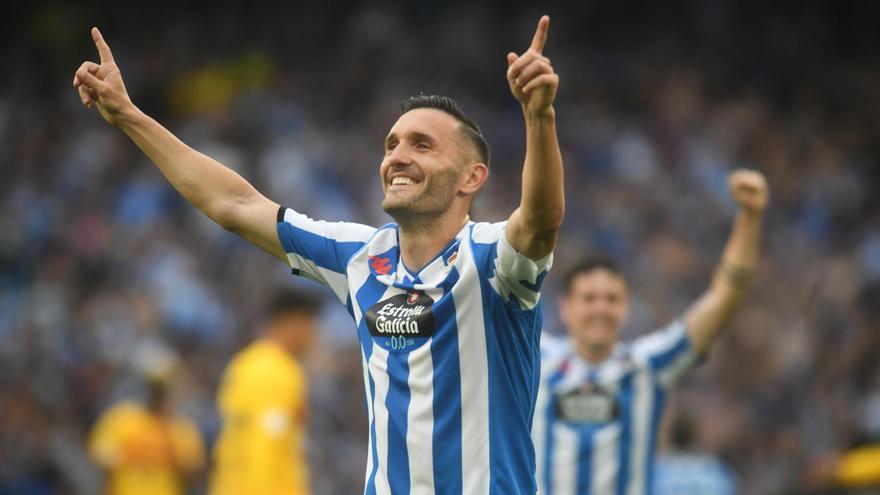 Lucas Pérez a un linier: "Tengo los pelos de punta"