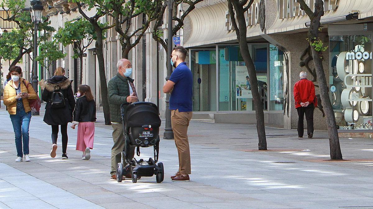 El centro de Ourense, casi vacío durante el festivo.