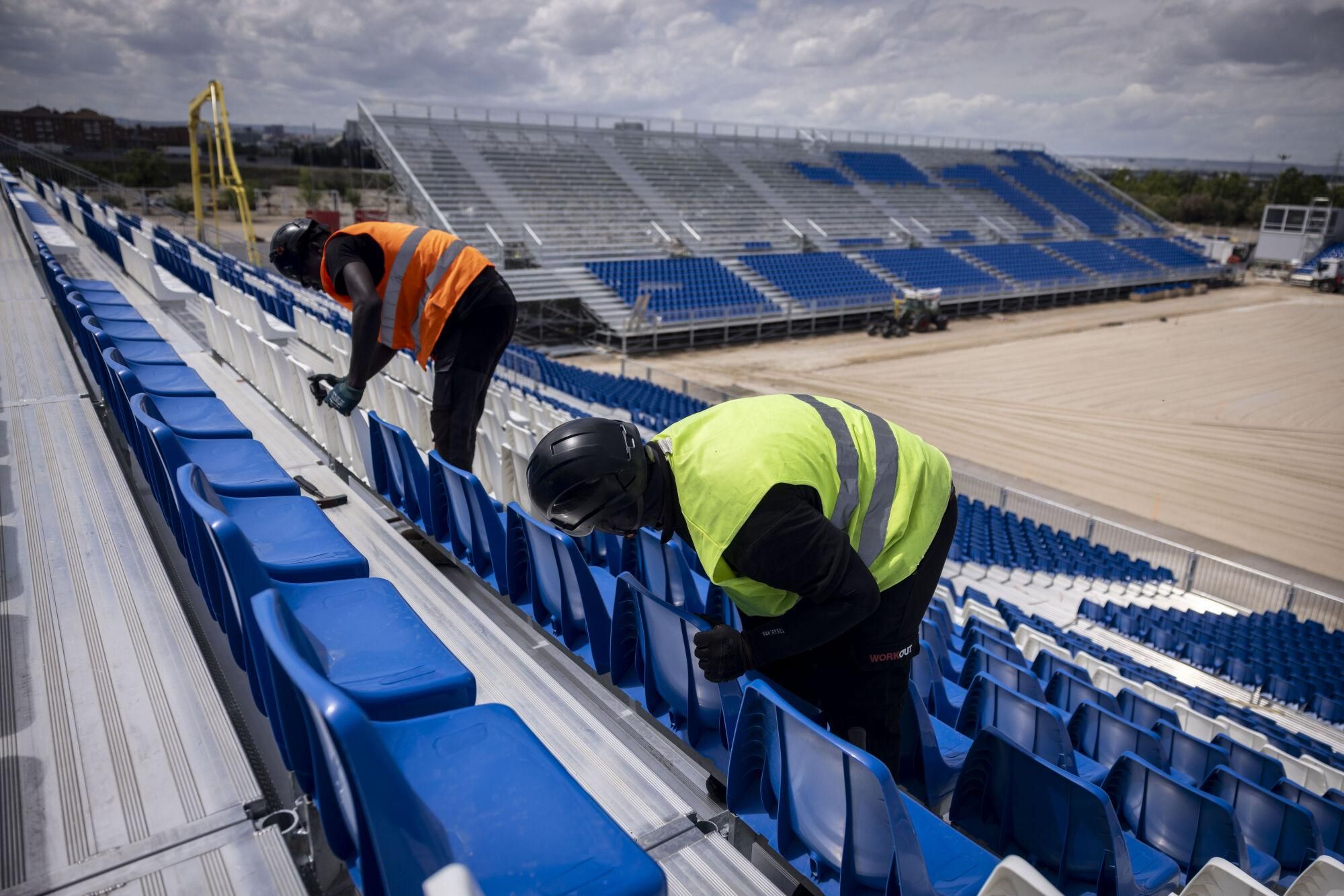En imágenes | Así ha sido la construcción de la 'mini Romareda' 