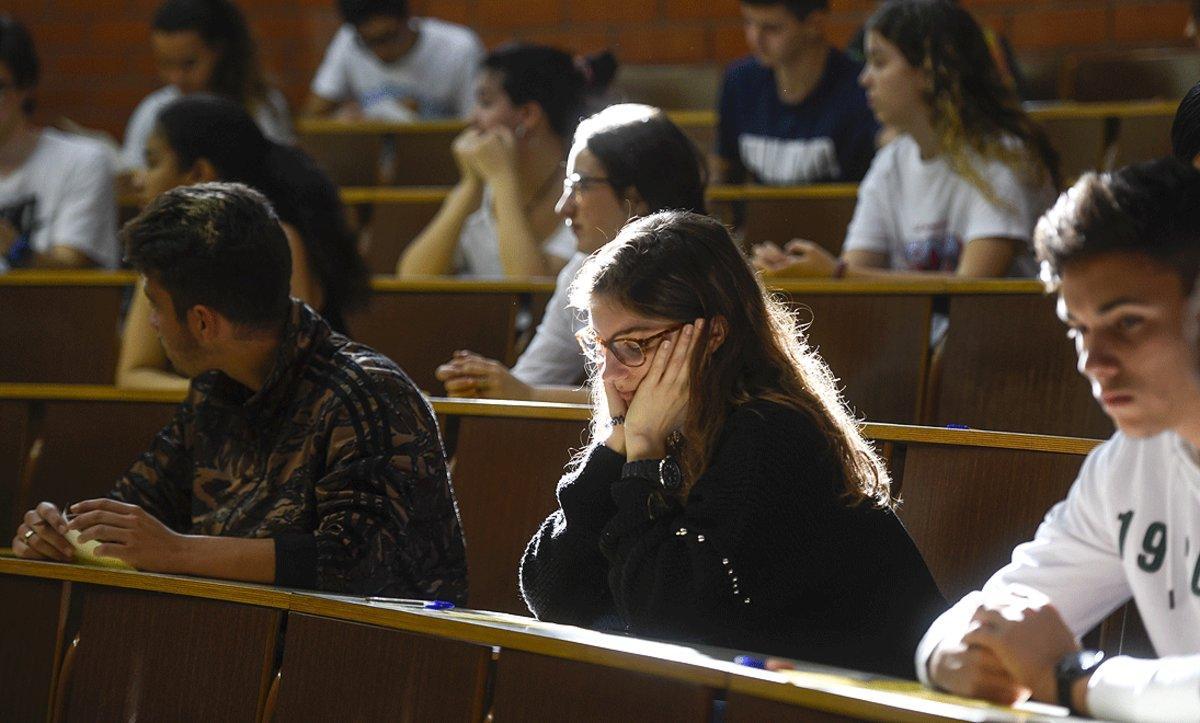 Pruebas de acceso a la universidad en la Facultad de Biología de la Universitat de Barcelona, en junio del 2019.