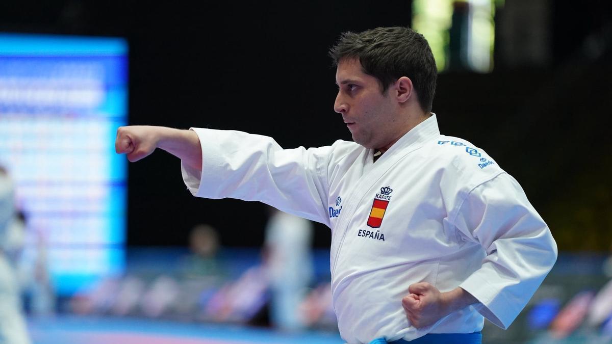 La representación de la Comunitat Valenciana volvió a destacar a nivel internacional gracias a la medalla de plata conseguida por Carlos Huertas en para-karate kata individual masculino K21.