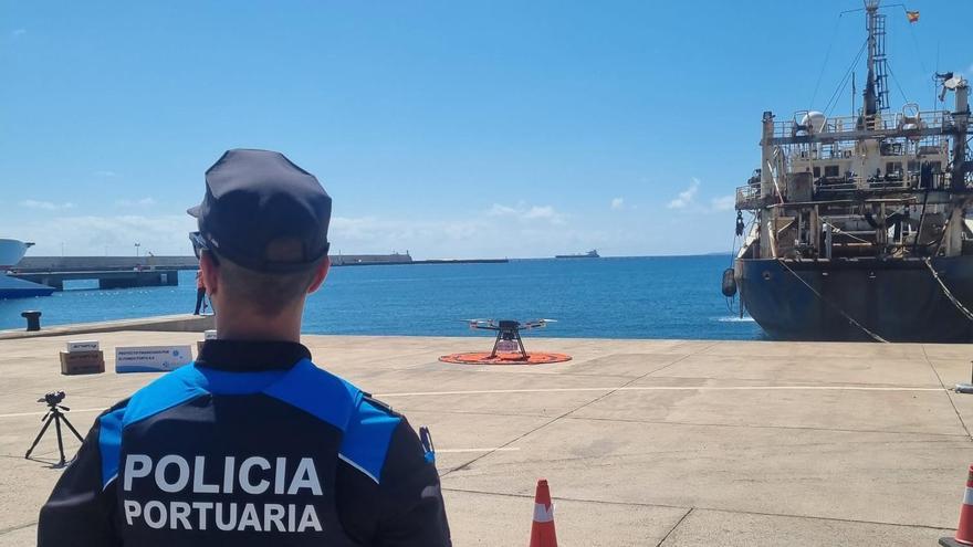 Puerto de Las Palmas: aeronaves para mejorar la seguridad con la unidad &#039;Charrán&#039;