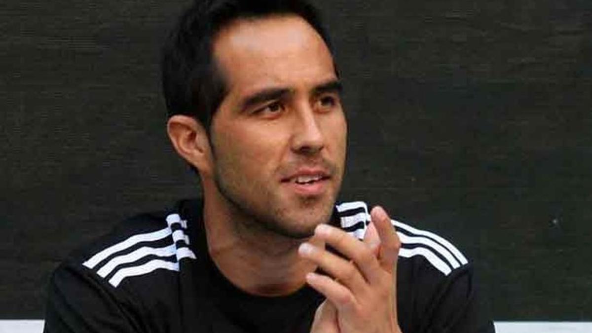 Claudio Bravo ha sido convocado por Chile