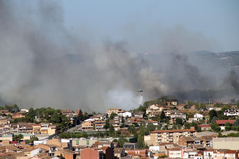 Vista del foc de Navarcles d'aquest dimarts, 22 d'agost.