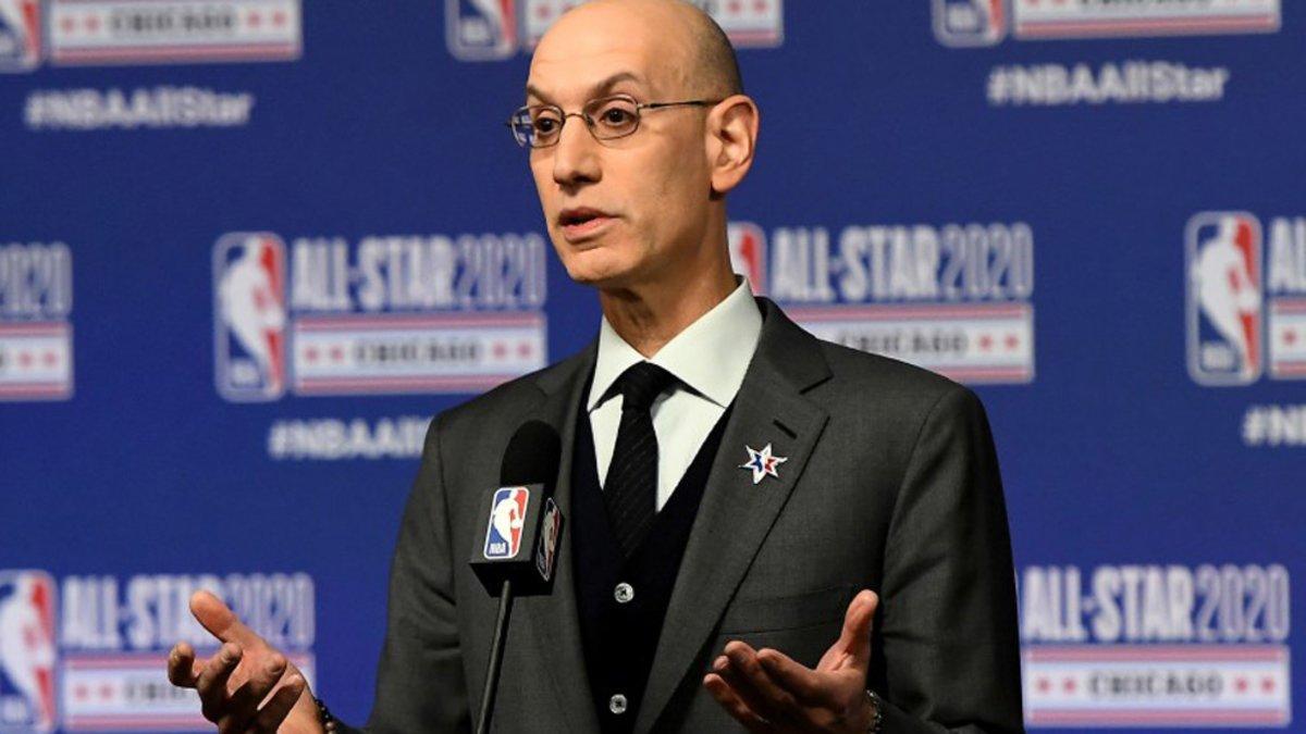 Adam Silver ha despedido personal antes de empezar de nuevo la competición