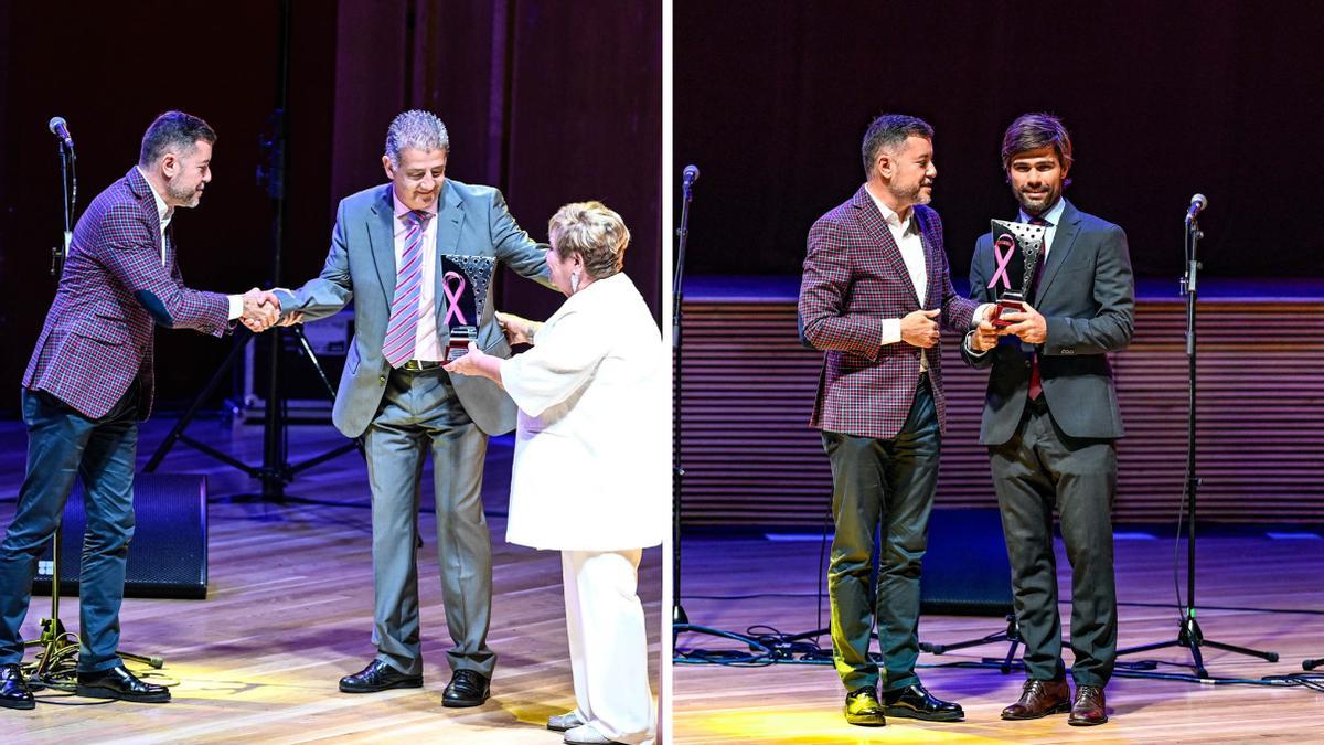 Recogida de premios por los doctores Juan Hernández, izquierda, y Pablo Juárez del Dago, derecha.