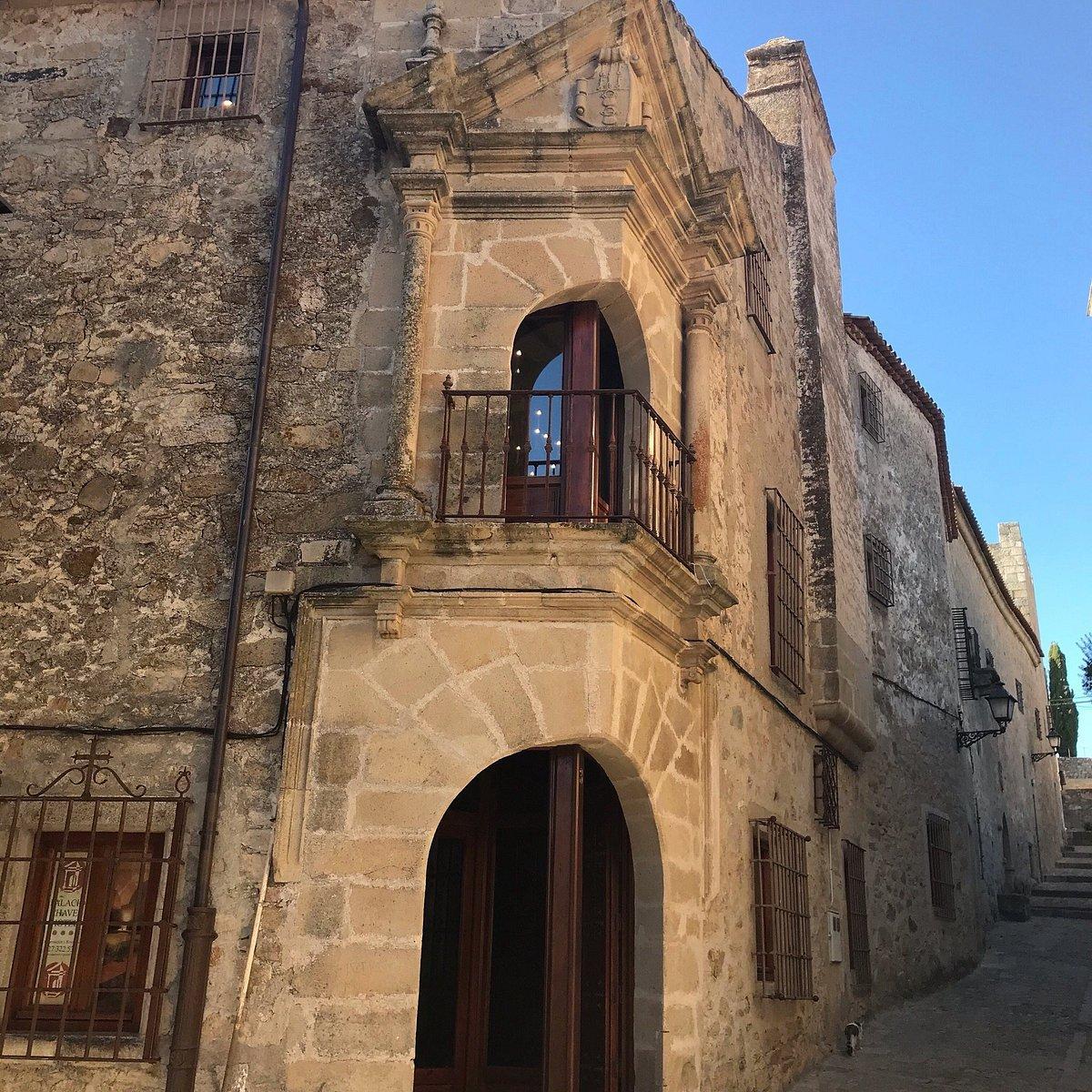 Palacio de Chaves Calderón.