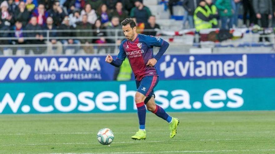Pedro López renueva con la SD Huesca hasta el 2021