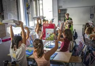 Els experts demanen més dictats, més lectures i exigència